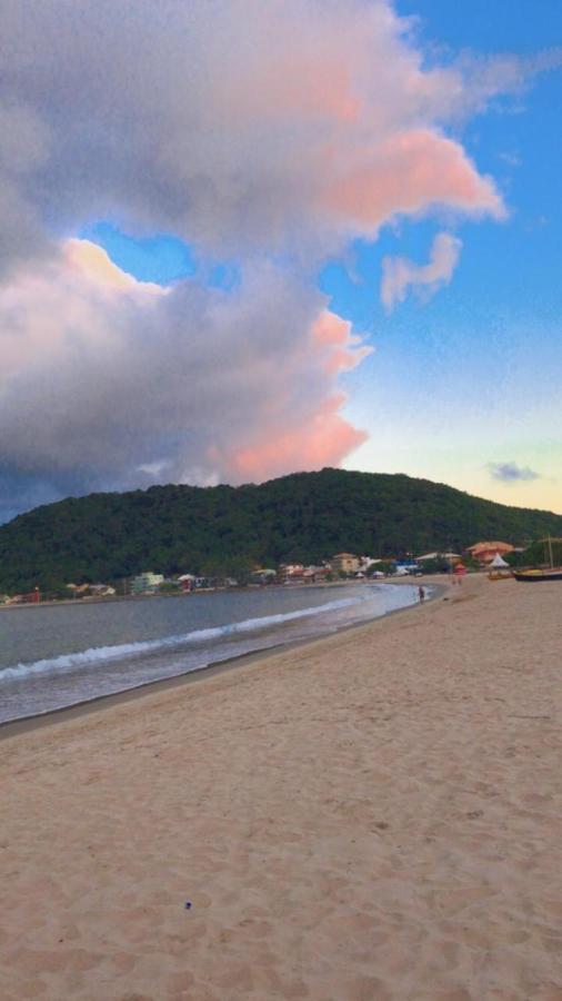 Casa Enseada, Prainha, Praia Grande Com Ar Nos 2 Quartos Sao Francisco do Sul Zewnętrze zdjęcie
